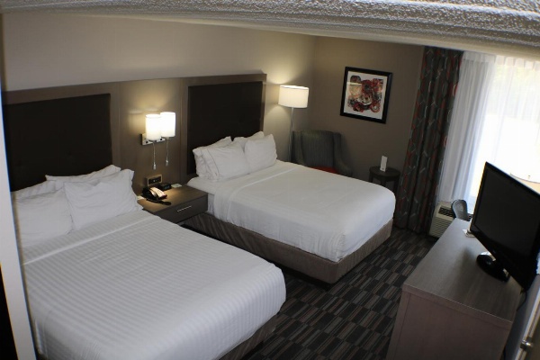 Holiday Inn Express Woodstock-Shenandoah Valley image 3