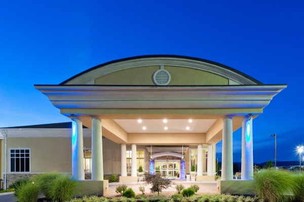 Holiday Inn Express Woodstock-Shenandoah Valley image 6