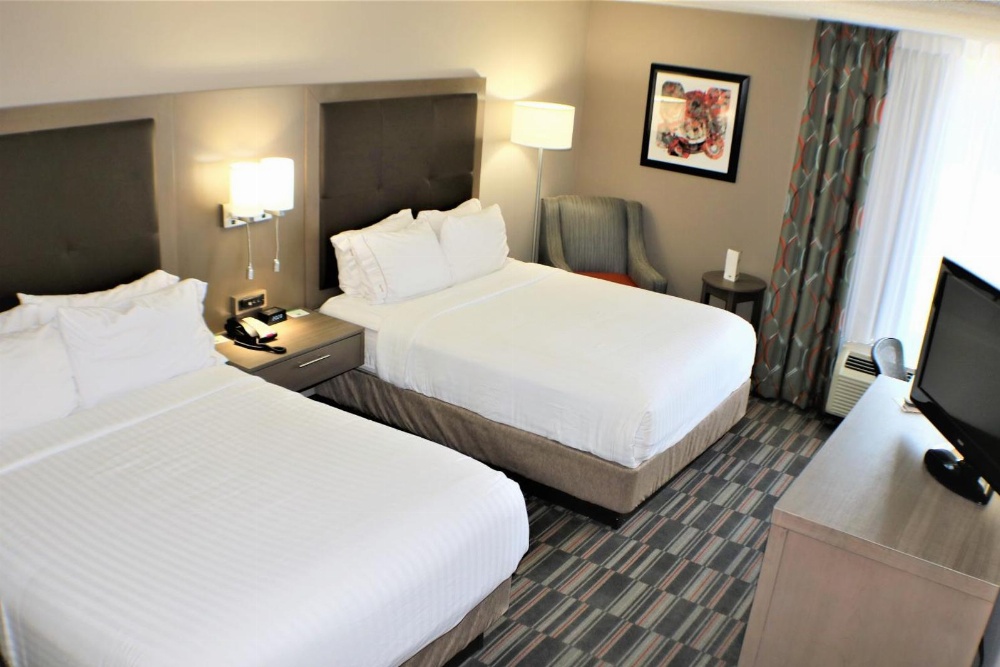 Holiday Inn Express Woodstock-Shenandoah Valley Main image